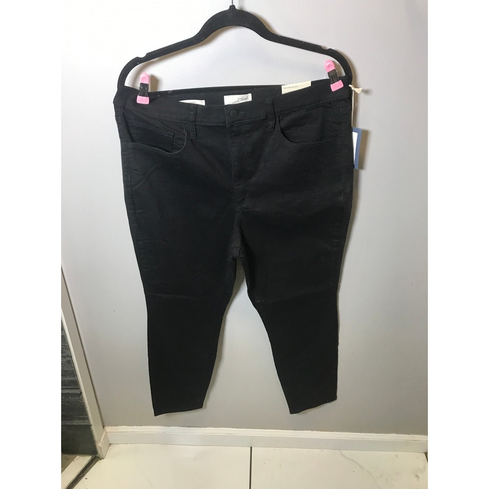 Universal Thread  High Rise Skinny Jeans No Fade Black Size 16S Ankle Ankle